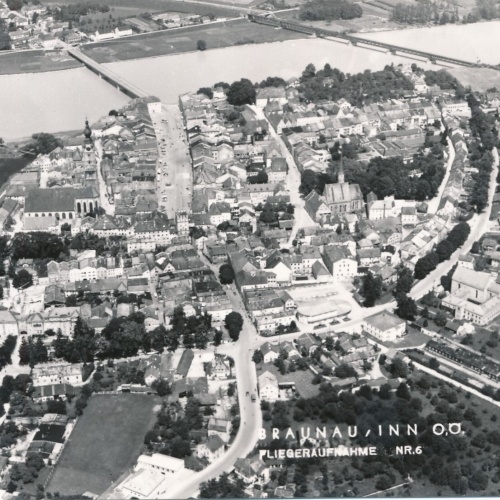AK aus Braunau Oberösterreich Fliegerfoto Ansichtskarte (J278)