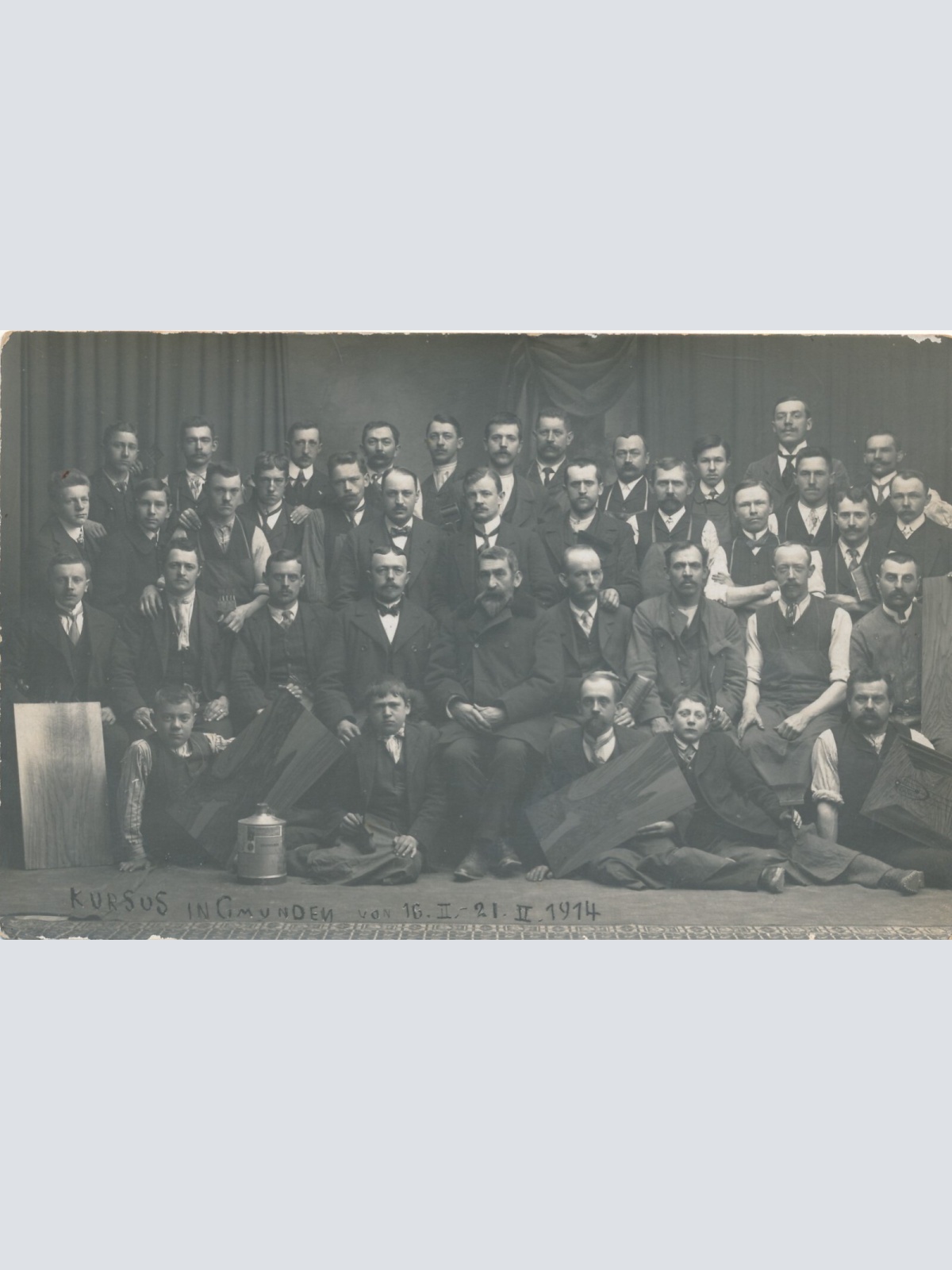 AK Annodazumals Kursus in Gmunden Gruppenfoto Ansichtskarte (12485)