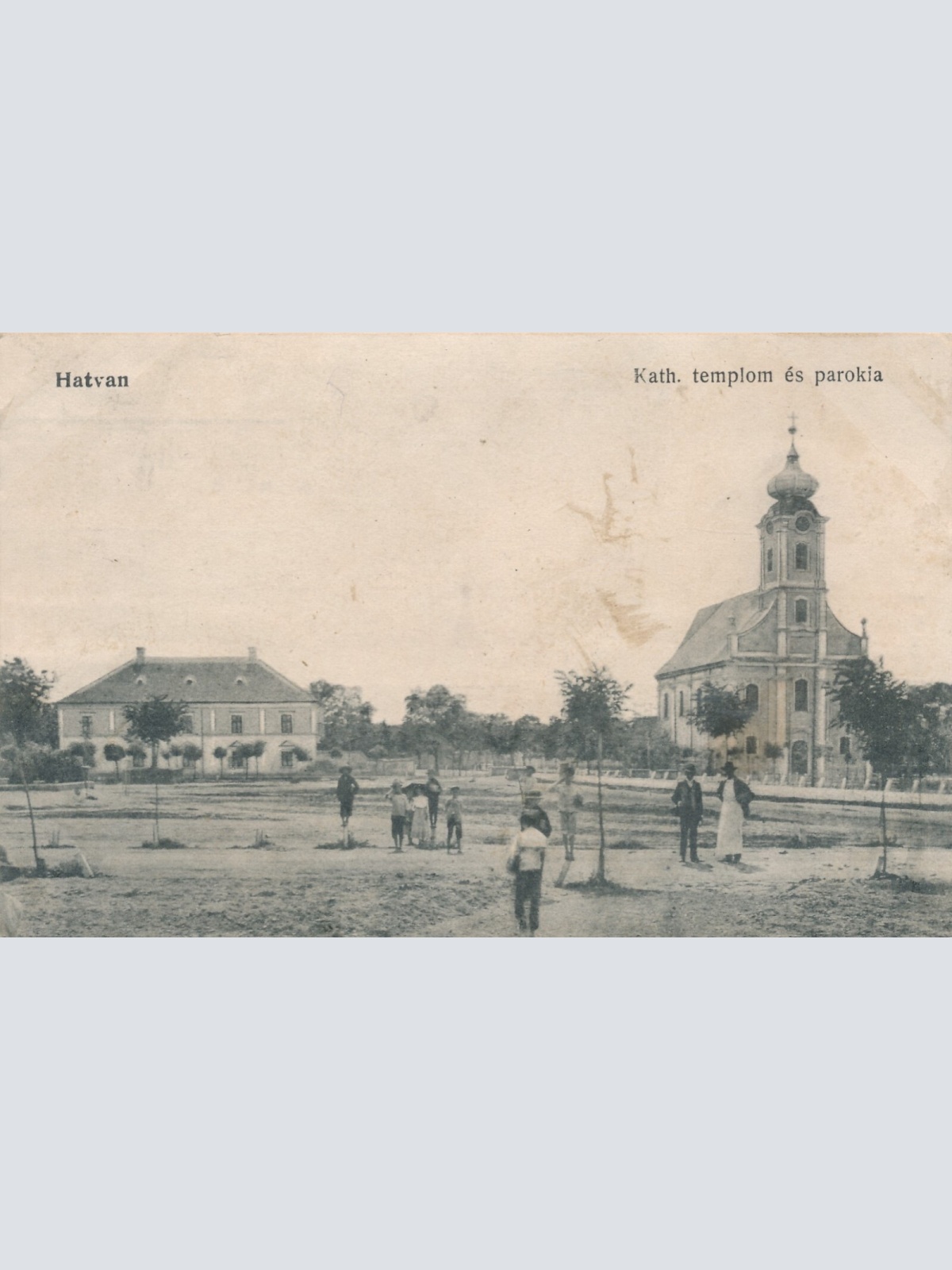 AK aus Hatvan Ungarn Kath templom es parokia Ansichtskarte (11831)