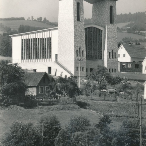 AK aus Rohrbach mit St. Josefkirche Steiermark Ansichtskarte (13133)