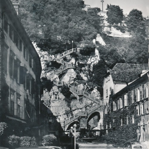 AK aus Graz Schlossbergsteg und Oldtimer Steiermark Ansichtskarte (13090)