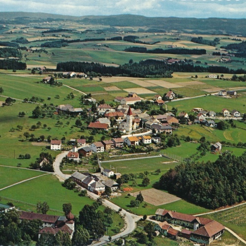 AK aus Kleinzell im Mühlkreis Oberösterreich Fliegerfoto Ansichtskarte (J379)