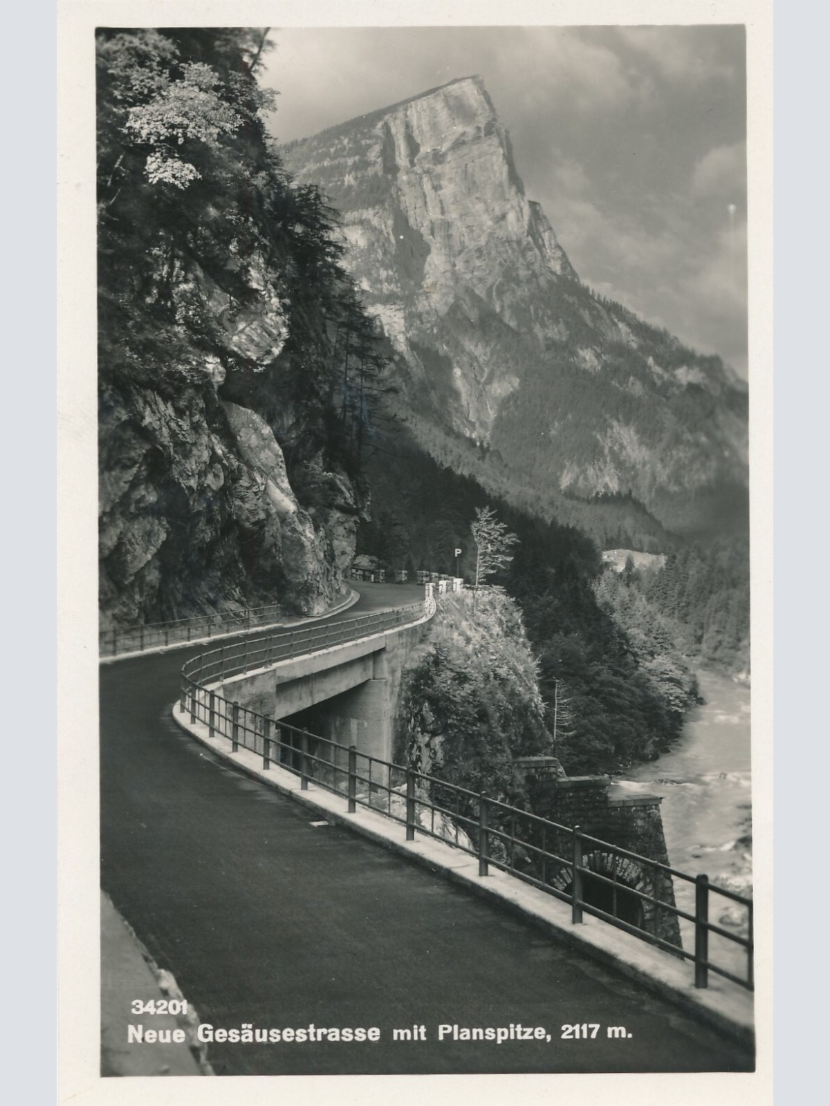 AK, Gesäusestraße mit Planspitze, Steiermark (S3486)