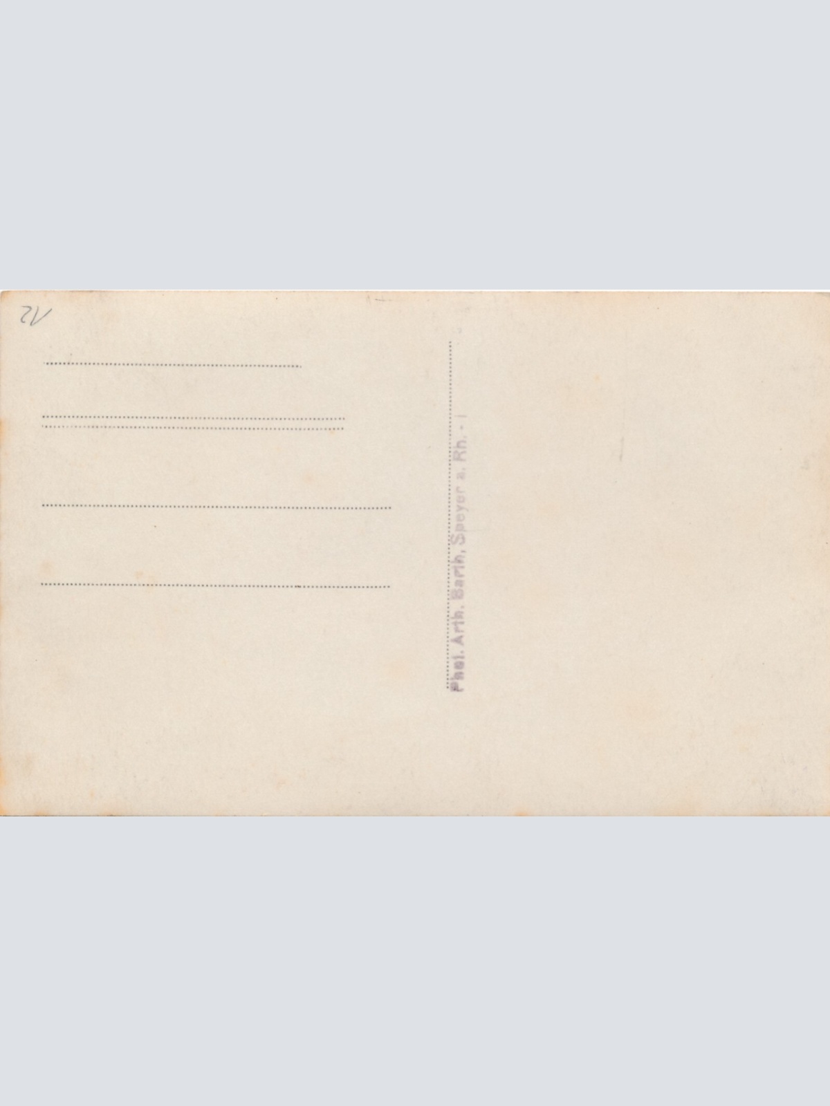 AK Annodazumals aus Speyer spielend im Garten Ansichtskarte (13928)