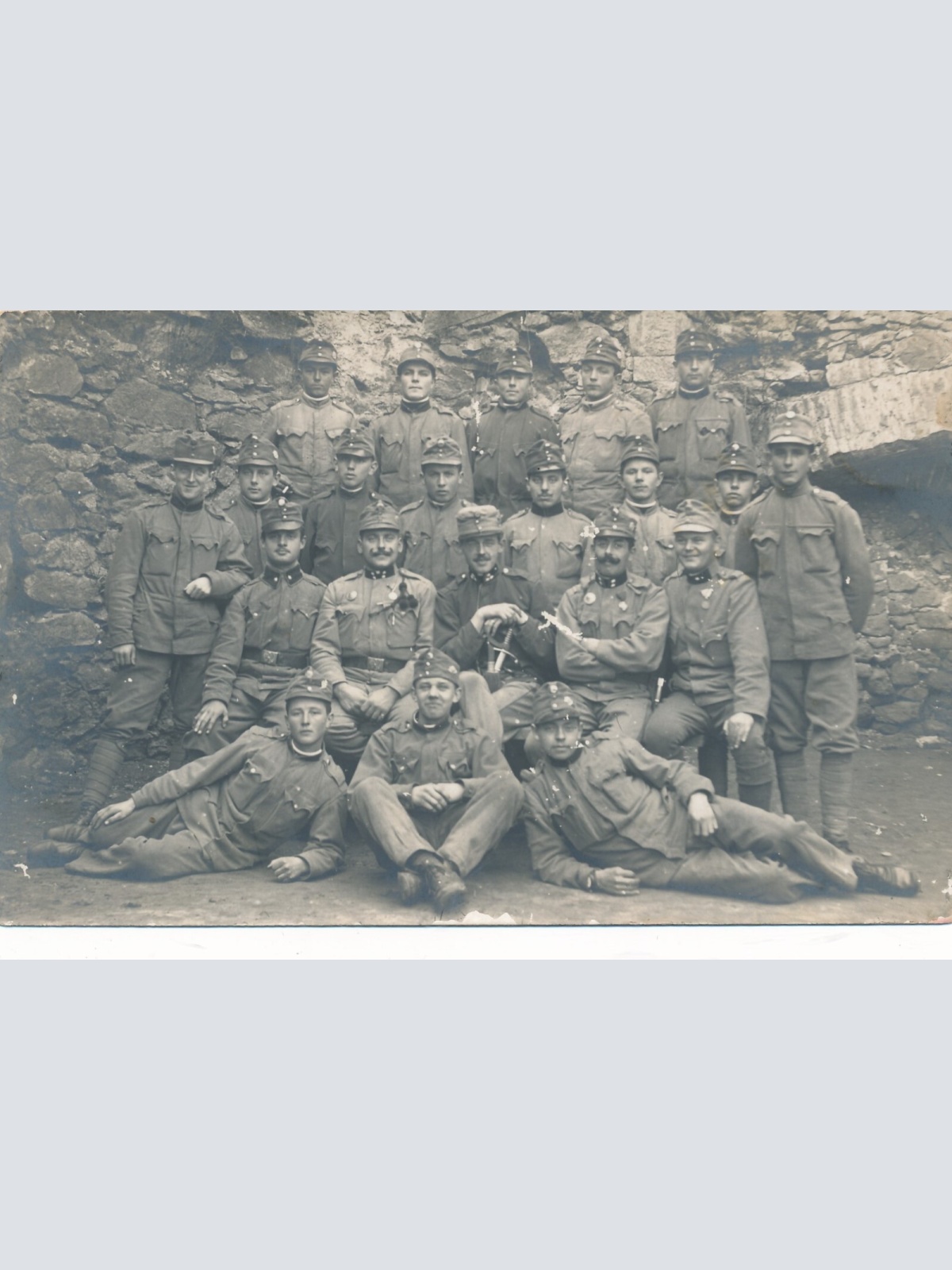 AK Soldaten Mannschaftsfoto Ansichtskarte (13974)