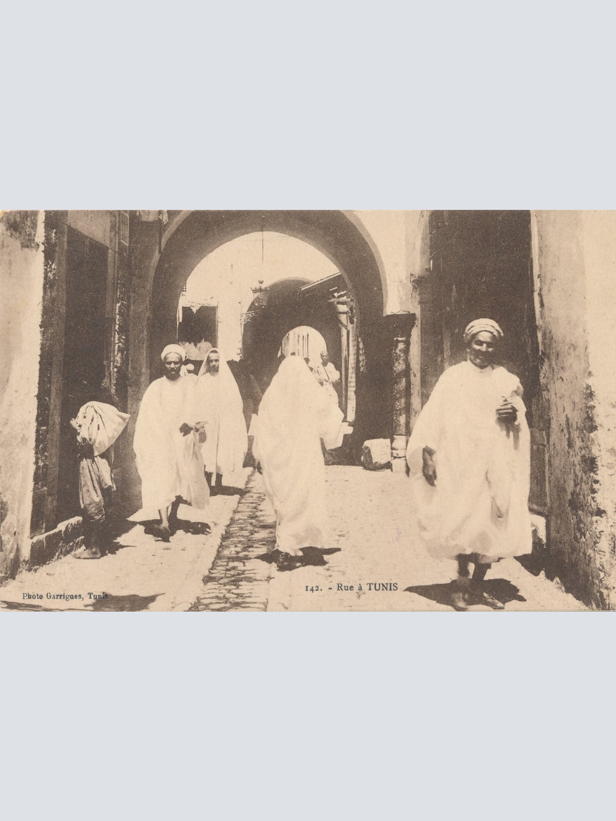 AK, Tunesien, Tunis,  Ansichtskarte (S4195)