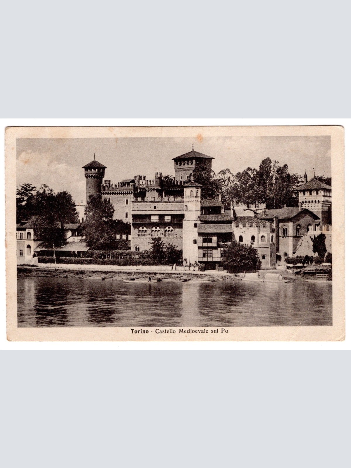 AK, Torino, Castello Medioevale sul Po, Italien, Ansichtskarte (S5233)