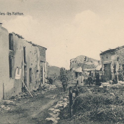 AK aus Vigneulles - Les Hatton mit Gesprengten Häusern Militaria (14995)