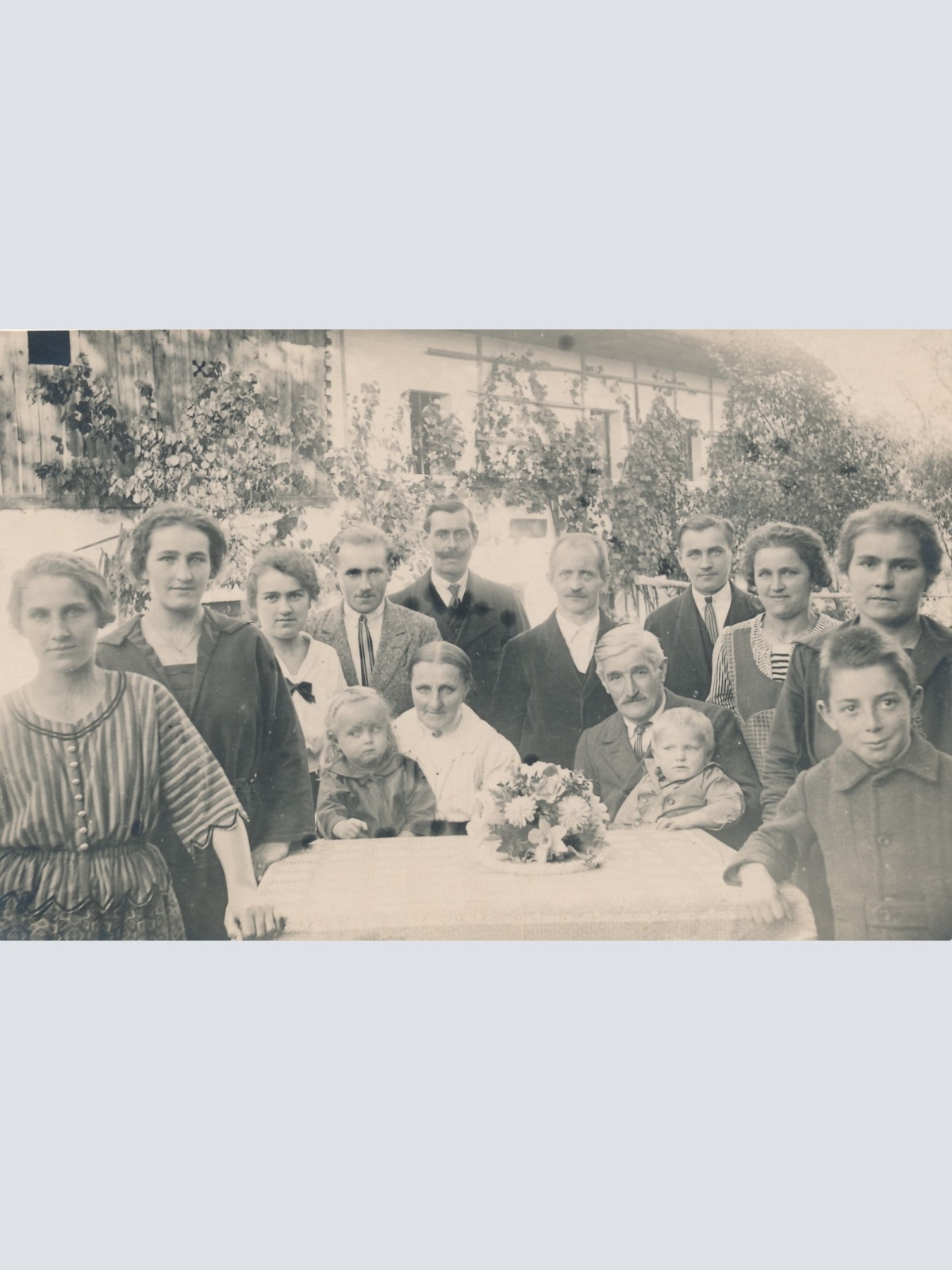 AK Annodazumals Familienfoto Ansichtskarte (15918)