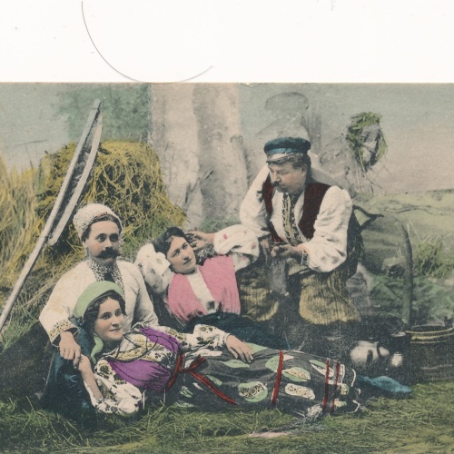 AK Annodazumals zwei Männer und zwei Frauen Ansichtskarte (15753)