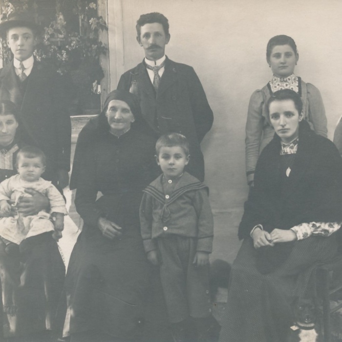 AK Annodazumals Familienfoto Ansichtskarte (16466)