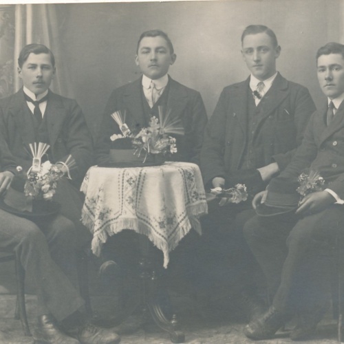 AK Annodazumals Gruppenfoto Ansichtskarte (16473)