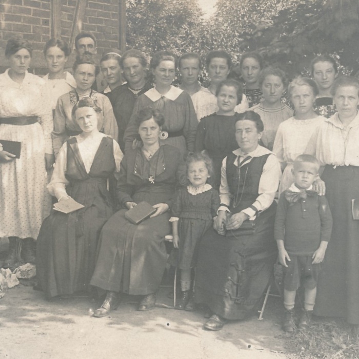 AK Annodazumals von einer Bauernfamilie Ansichtskarte (16596)