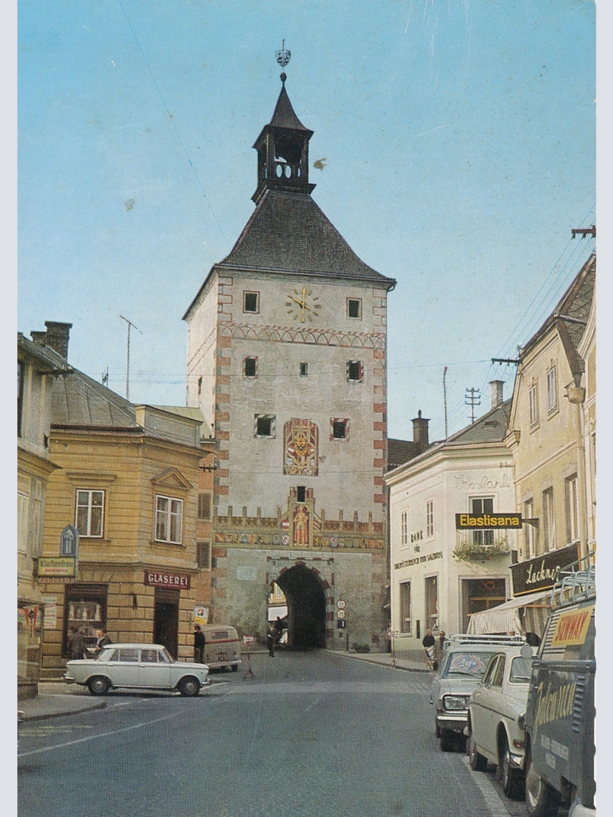 AK aus Vöcklabruck Wappenturm Oldtimer Oberösterreich Ansichtskarte (16679)
