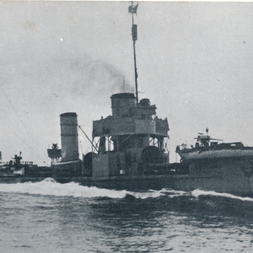 AK von einem Kriegsschiff Gr. T - BT V67 1915 Ansichtskarte (16936)