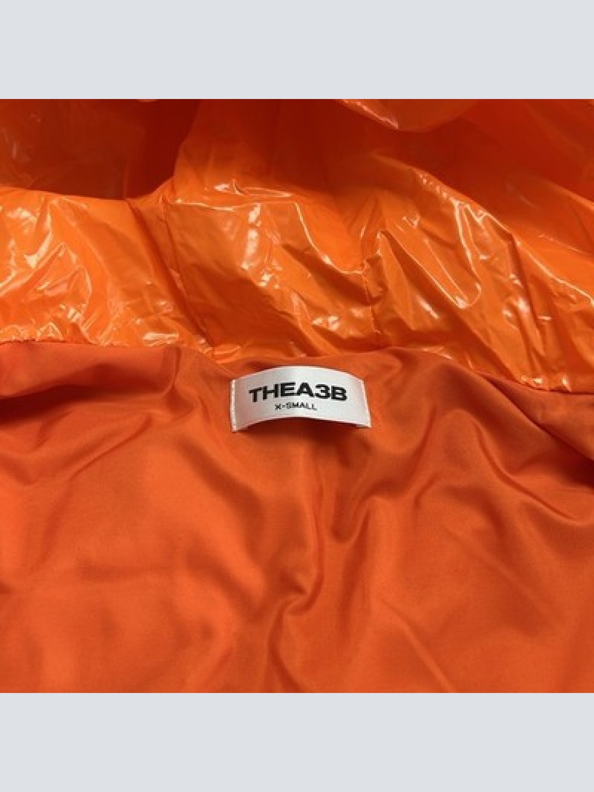 TheA3B Essence Logo Puffer Jacke Orange Größe XS Neu mit Etikett WINTERSALE!