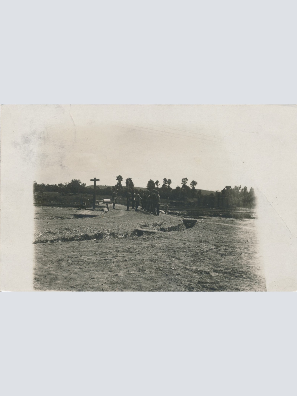 AK Militaria Soldaten am Trainingsgelände Ansichtskarte (18021)