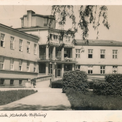 AK aus Vöcklabruck altes Krankenhaus Oberösterreich Ansichtskarte (18055)