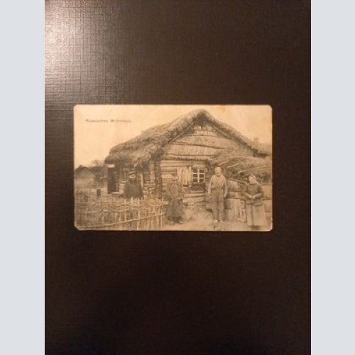 Russisches Wohnhaus 3 Männer 1 Frau Gr