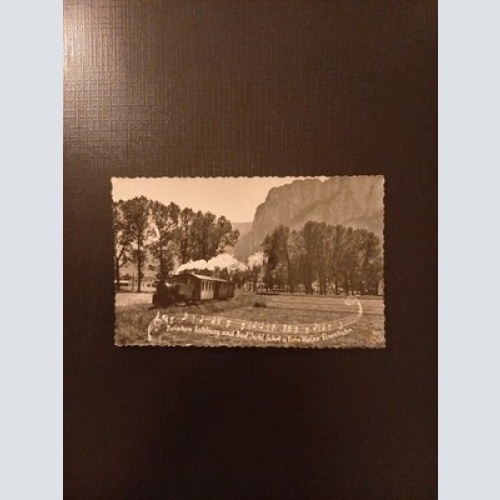 Zwischen Salzburg Und Bad Ischl Fährt A Liebe Kleine Eisenbahn Gr