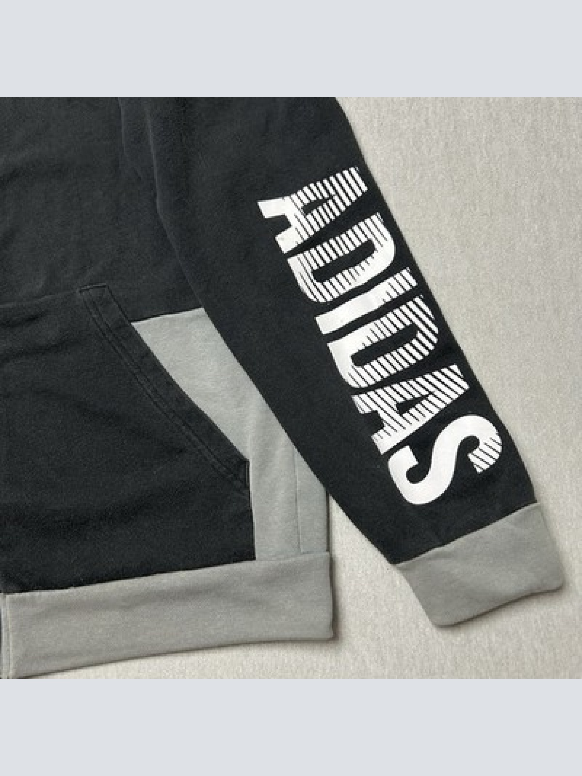 Adidas Full-Zip Hoodie Colorblock Design Schwarz & Grau Herren/Junior Größe 176