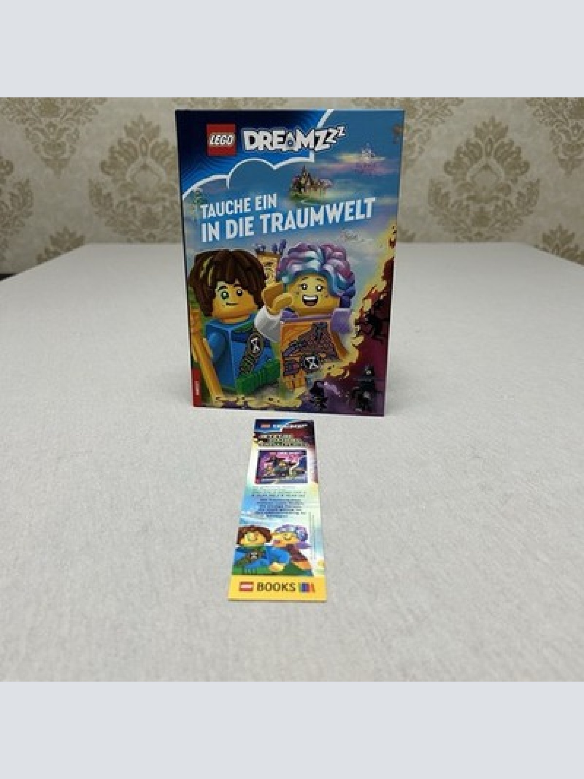 LEGO DREAMZzz Buch – Tauche ein in die Traumwelt + Gratis Lesezeichen – NEU