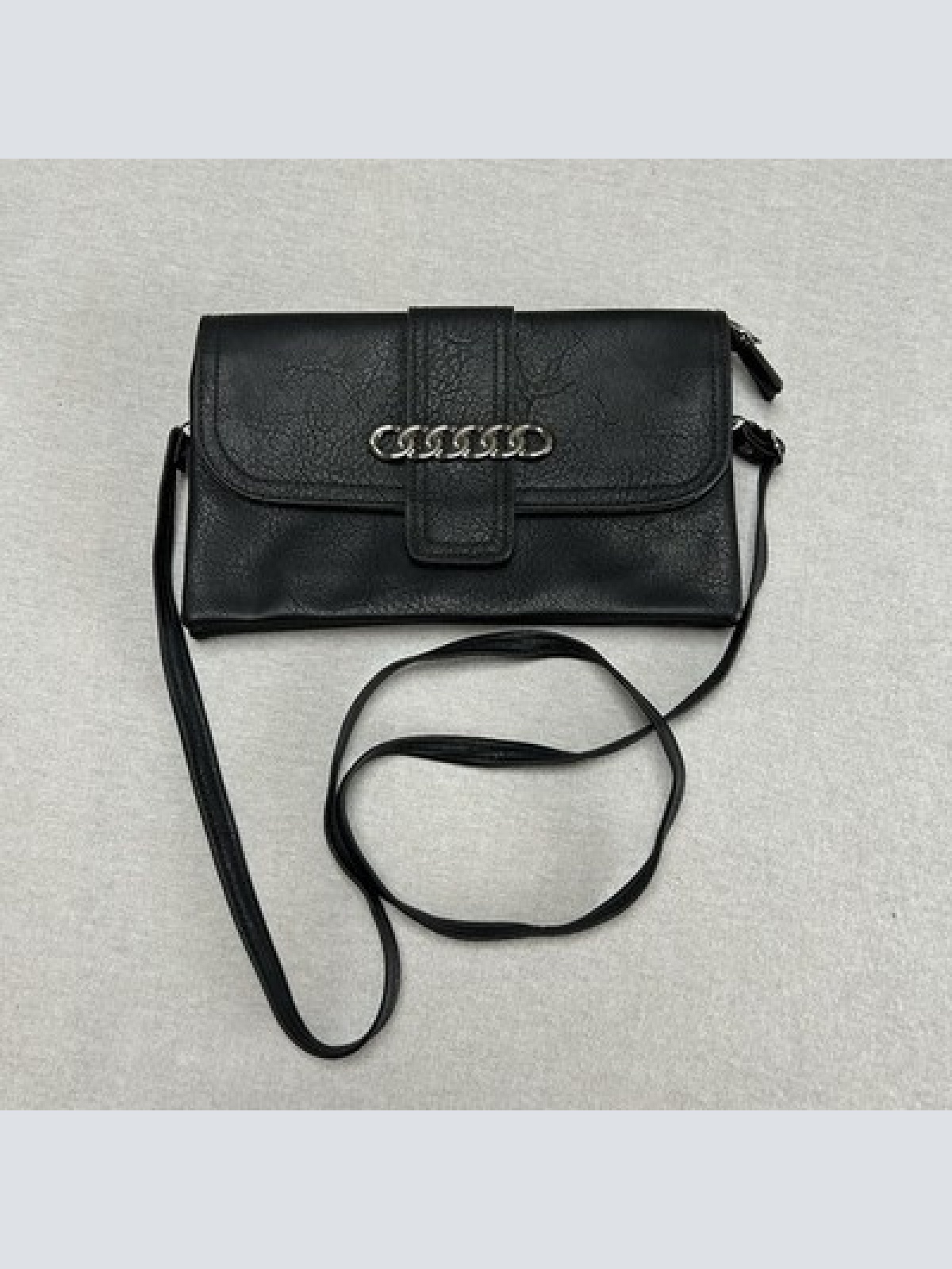 Vintage Damen Umhängetasche / Clutch Schwarz Silberne Kette 3 Fächer Y2K Schick