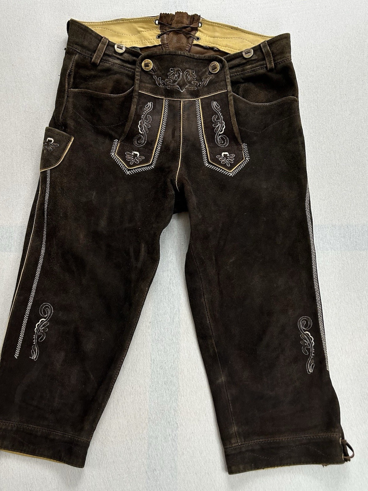 Kurze Lederhose Wild&Wald Qualitätsbekleidung Größe 48 100% Leder Tracht