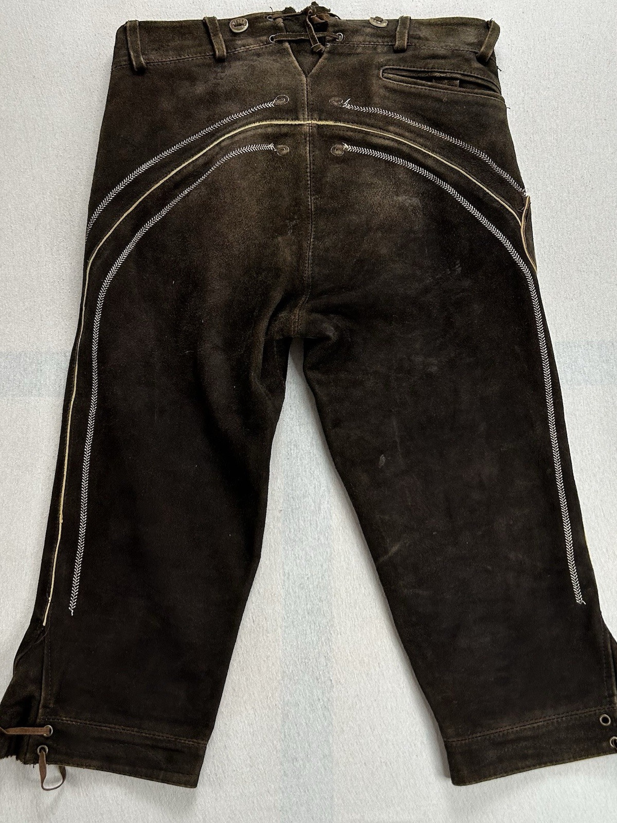 Kurze Lederhose Wild&Wald Qualitätsbekleidung Größe 48 100% Leder Tracht