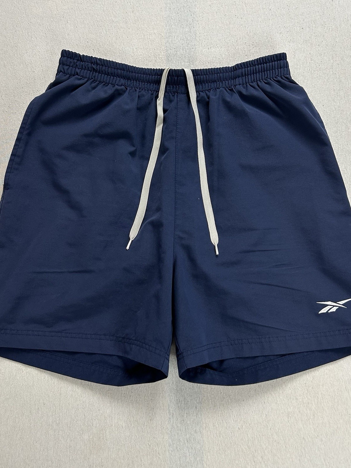Reebok Vintage Shorts | Logo gestickt | Größe L | Blau | Maße auf den Fotos