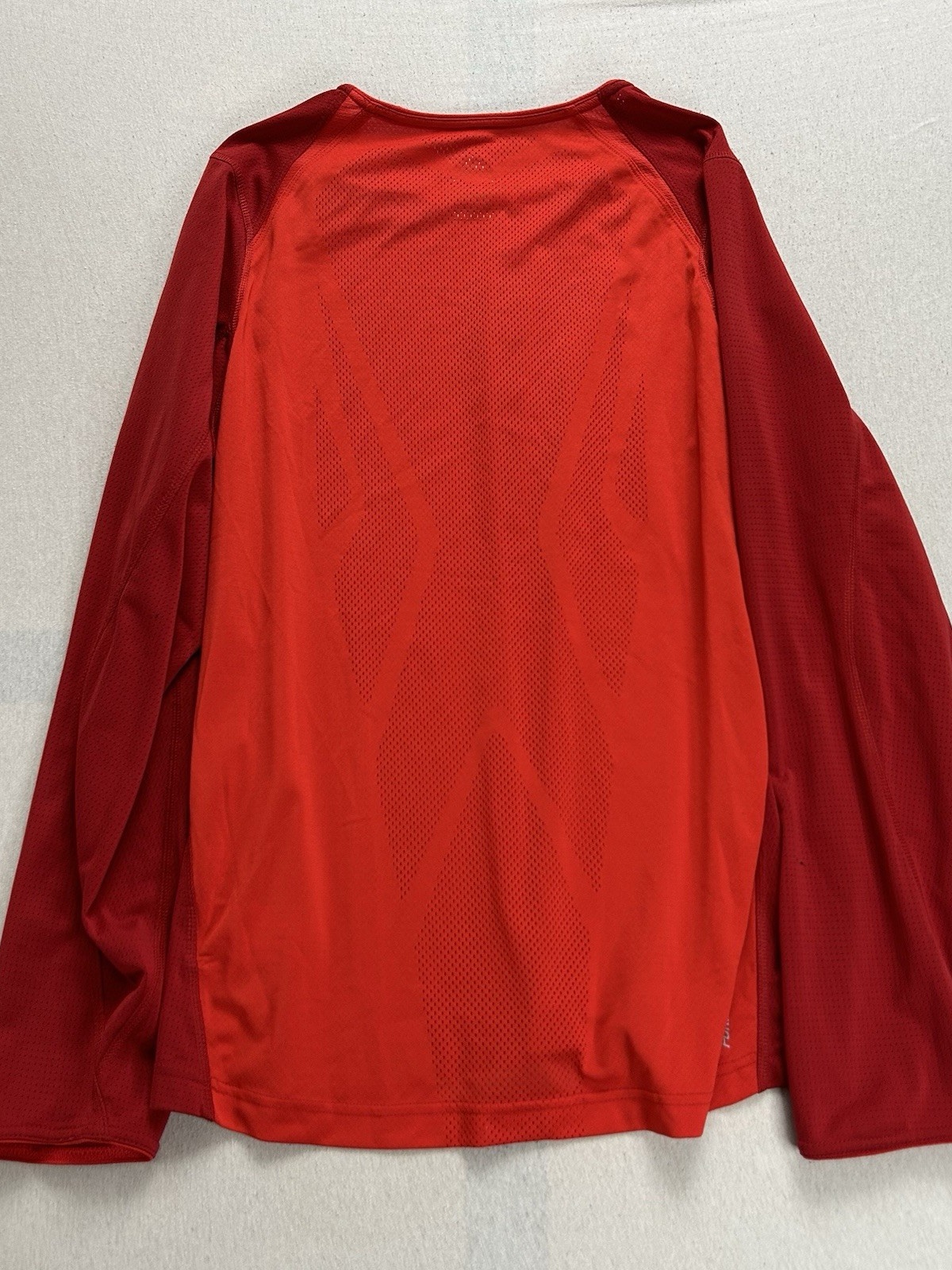 Adidas Supernova Clima365 Langarm Sweatshirt | Größe M | Rot | Maße auf Fotos