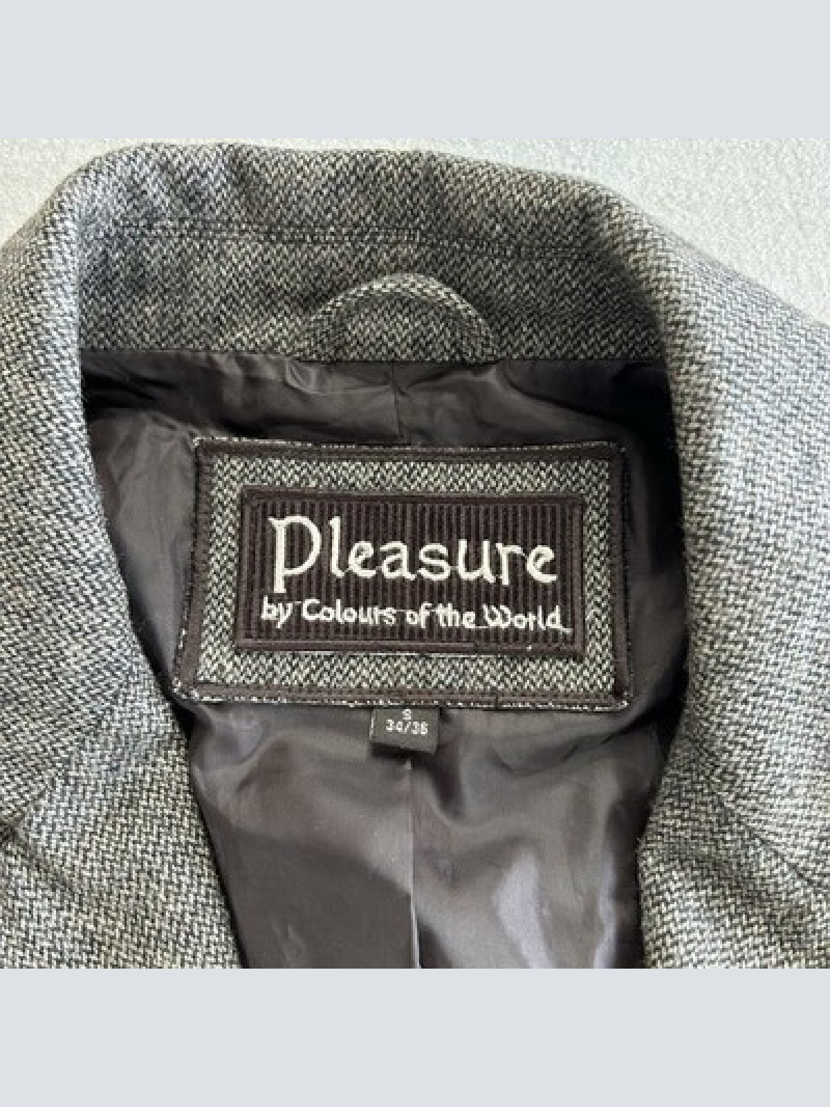 Pleasure by Colours of the World Y2K Blazer Größe 34/36 Grau Maße auf den Fotos