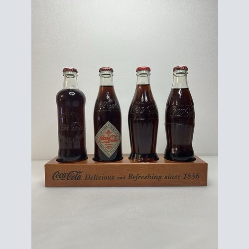 Vintage Coca Cola Flaschen mit Holzaufsteller Reklame ungeöffnet Retro Rarität