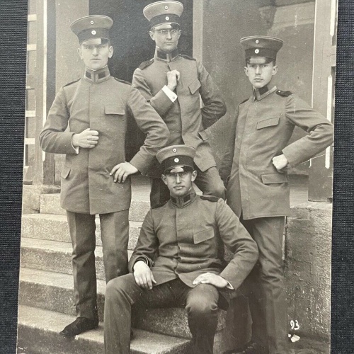 Porträt Gruppe Soldaten Uniform Schirmmütze Militär Krieg Grafenwöhr 410106 TH