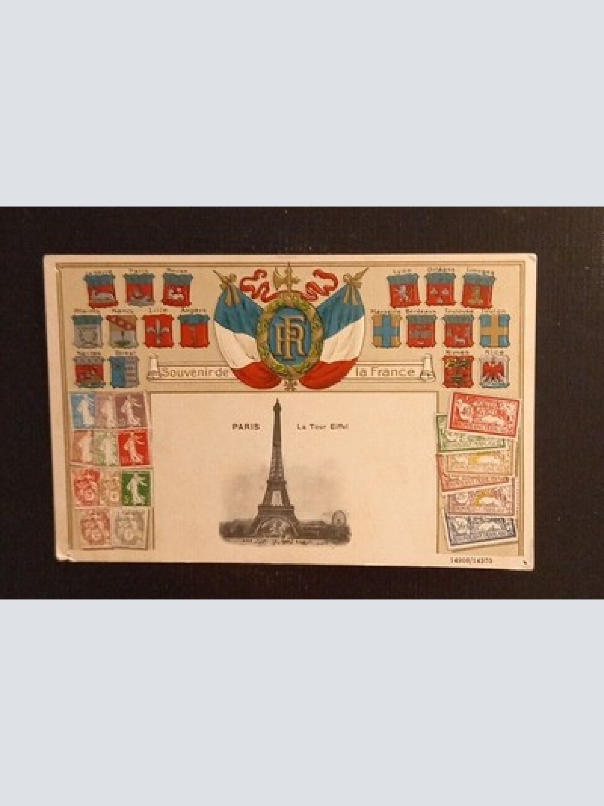 Ansichtskarte Frankreich Paris La Tour Eiffel Flaggen Briefmarken 600793A Ga G