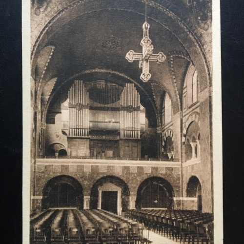 Bad Homburg v. d. Höhe - Innenansicht der Erlöserkirche - Orgel Kreuz 180115 TH