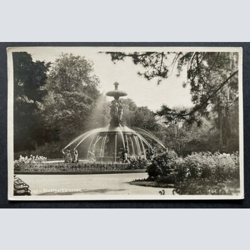 AK  Graz Stadtparkbrunnen Garten Springbrunnen Statue Wald Österreich 402616 TH