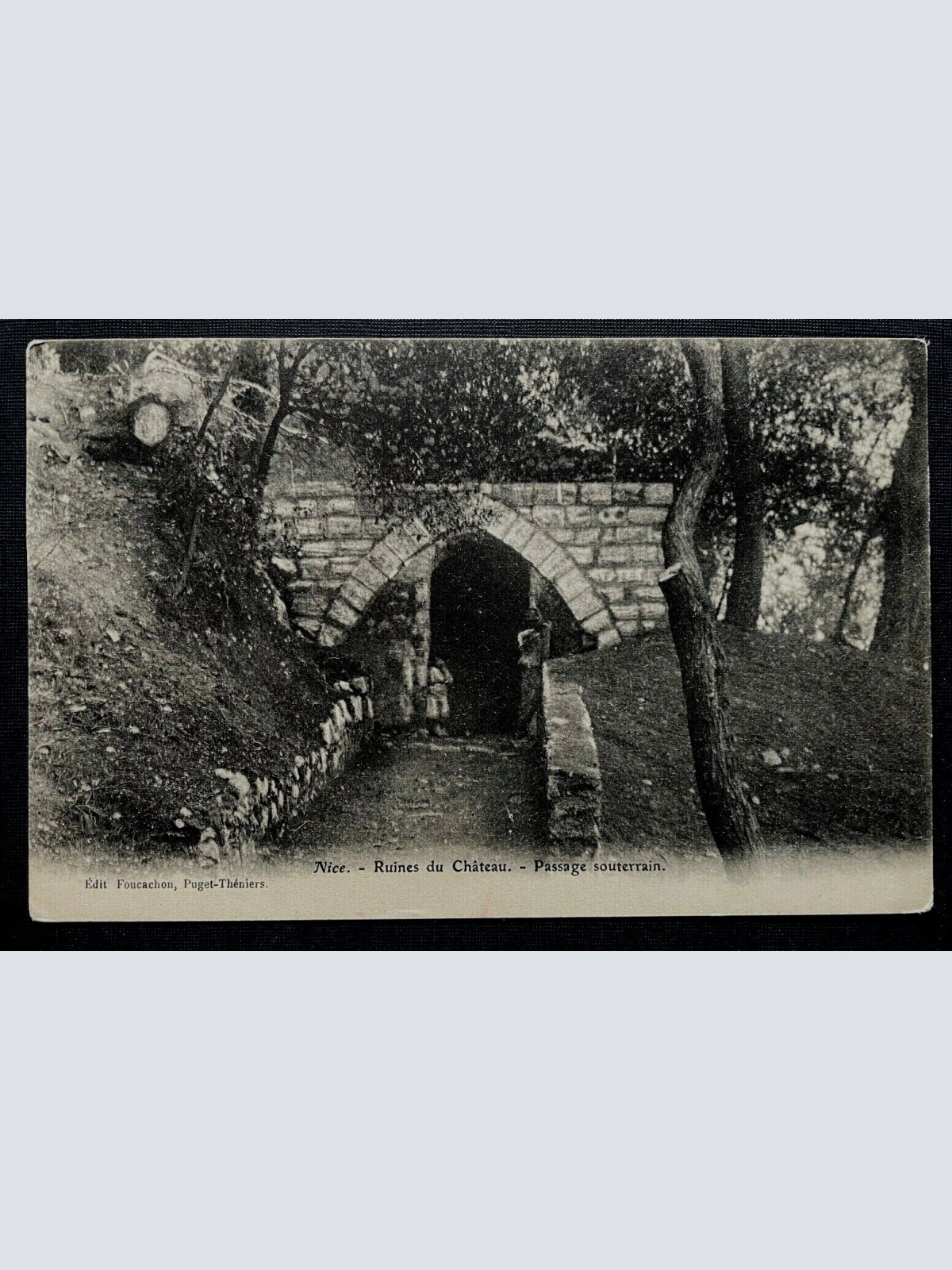 Nice Nizza Ruines du Chateau Burgruinen Untergrundpassage Frankreich 402624 TH C