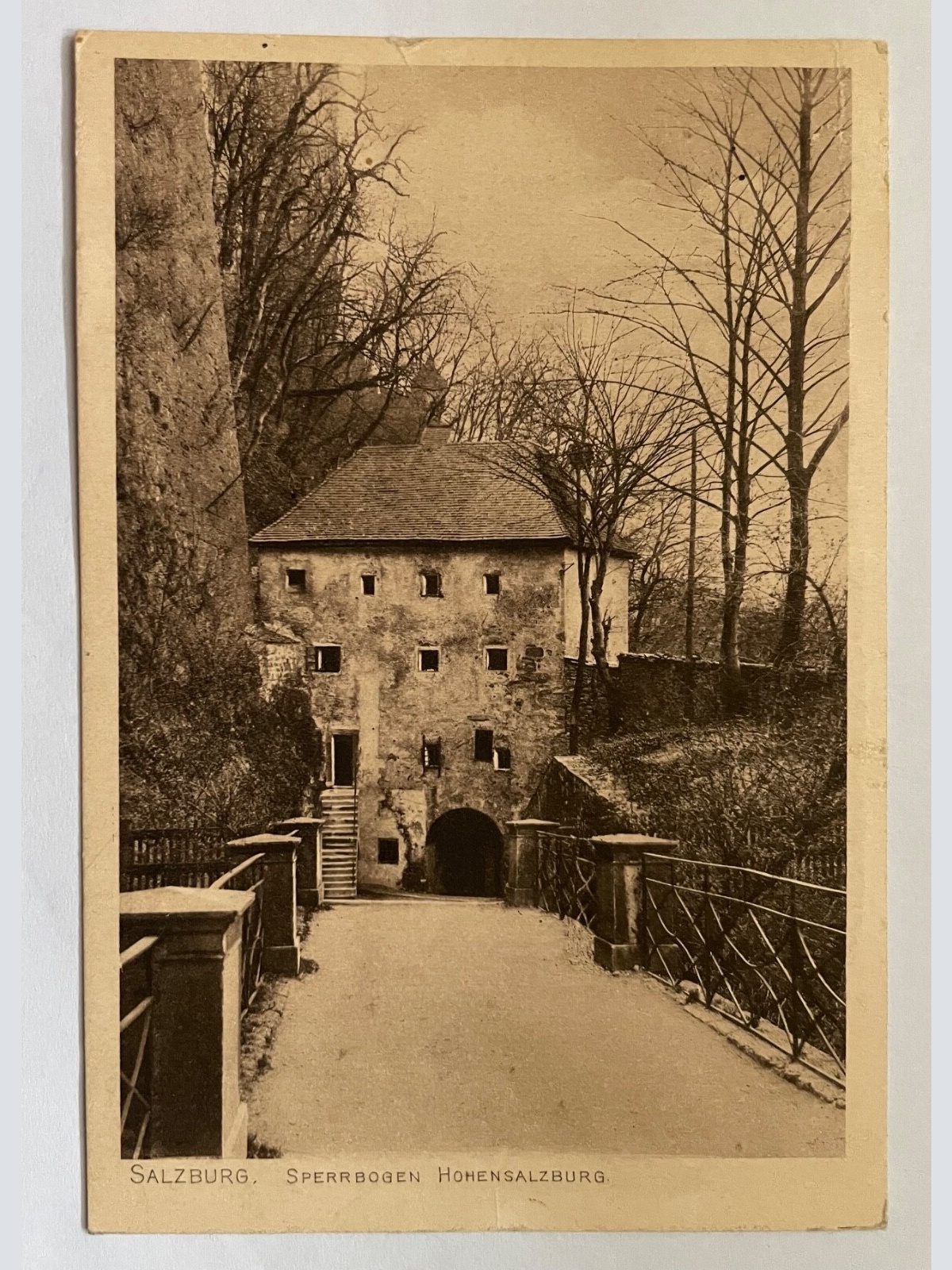 Salzburg Sperrbogen Festung Hohensalzburg Tor Burg Stadt Österreich 8463 K TH