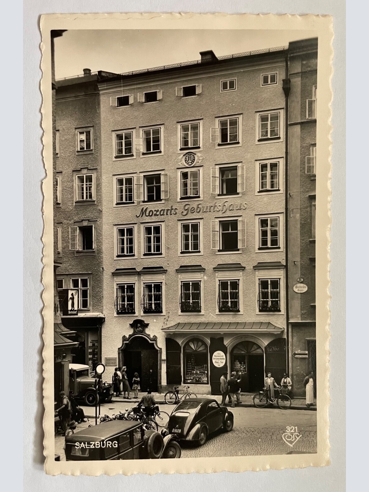 Salzburg Mozart Geburtshaus Stadt Getreidegasse Gebäude Österreich 16540 K TH