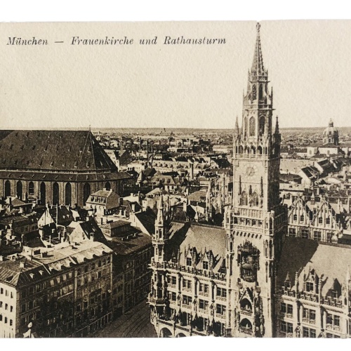 München  Frauenkirche und Rathausturm 20053