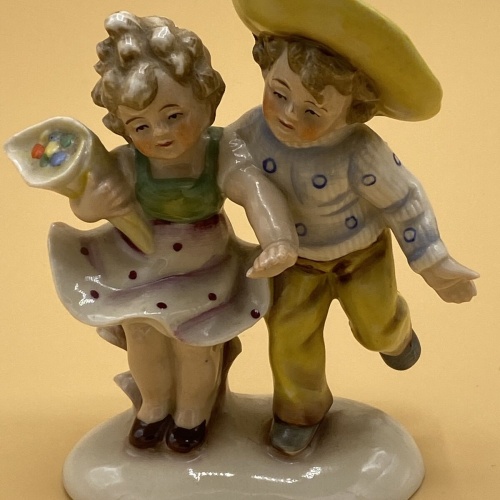 Altes Porzellanpärchen